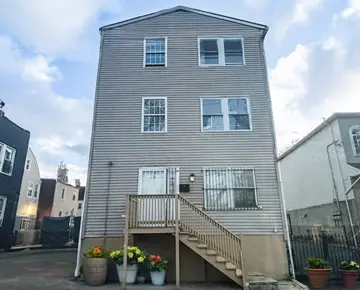 9 20th Ave, Irvington, NJ 07111